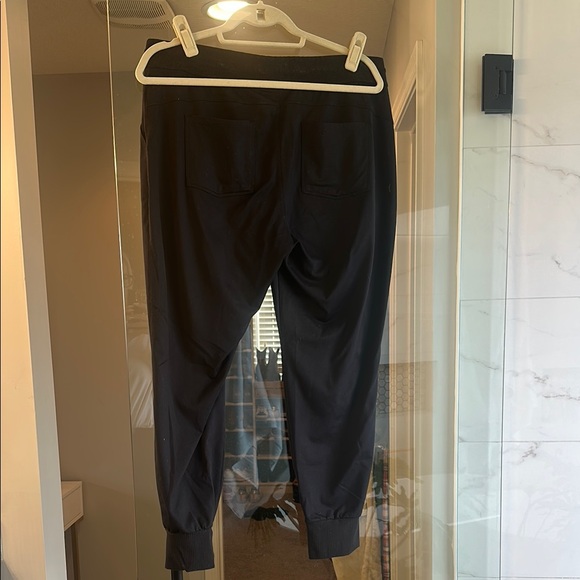 Athleta Black Women’s Jogger Pants - Picture 3 of 3